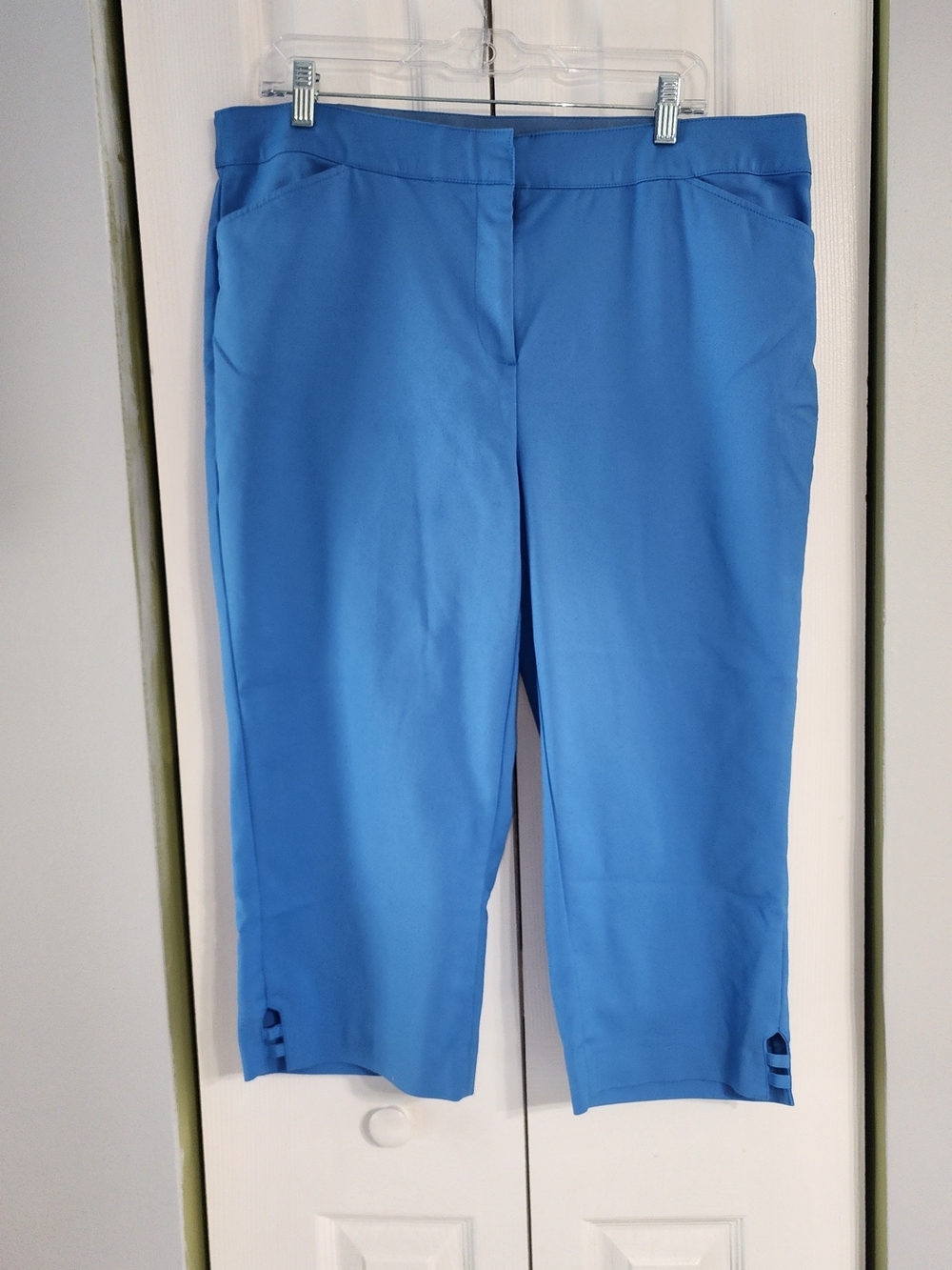 Ruby Rd. Blue Stretch Fabric- Capri Pants Plus Size 16W